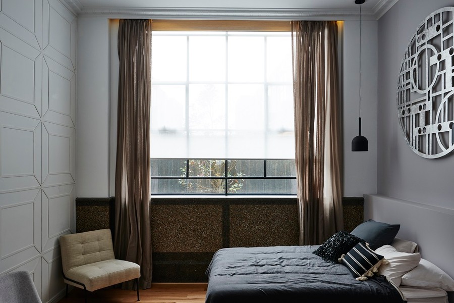 Blinds deals with curtains