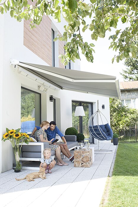 Motorise Your Awnings To Enjoy Outdoor Life